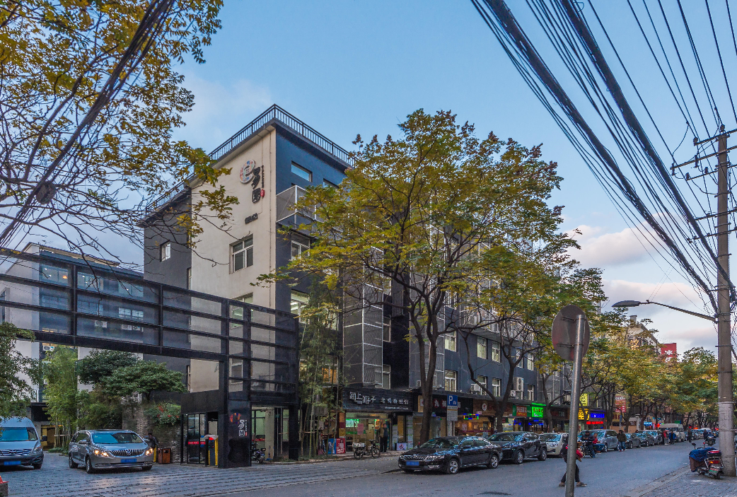 上海昭化德必易園，共享商務(wù)新生態(tài)出租招租熱線開啟未來(lái)之旅！