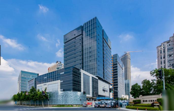 上海東航濱江中心：城市核心商務(wù)地標(biāo)，交通便捷無(wú)憂