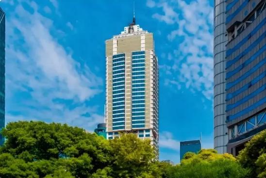 上海靜安區(qū)南京西路寫字樓招商，4-5元/平，搶駐商務(wù)核心！