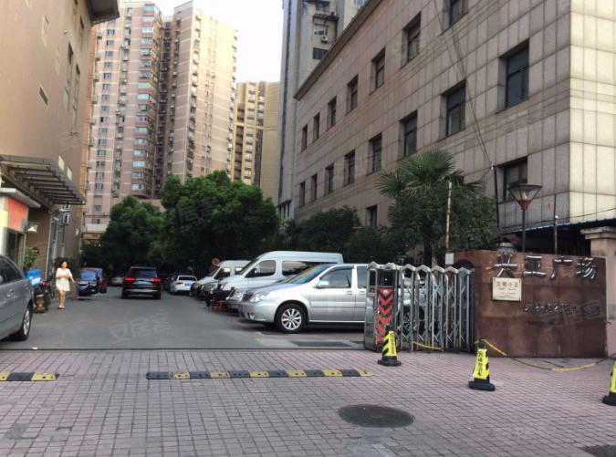 上海靜安區(qū)上海火車站3元以下租金寫字樓招商大盤點(diǎn)