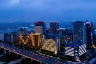 浦東新區(qū)人民政府關(guān)于印發(fā)《張江高新區(qū)世博園改革創(chuàng)新發(fā)展行動(dòng)方案（2025-2026年）》的通知